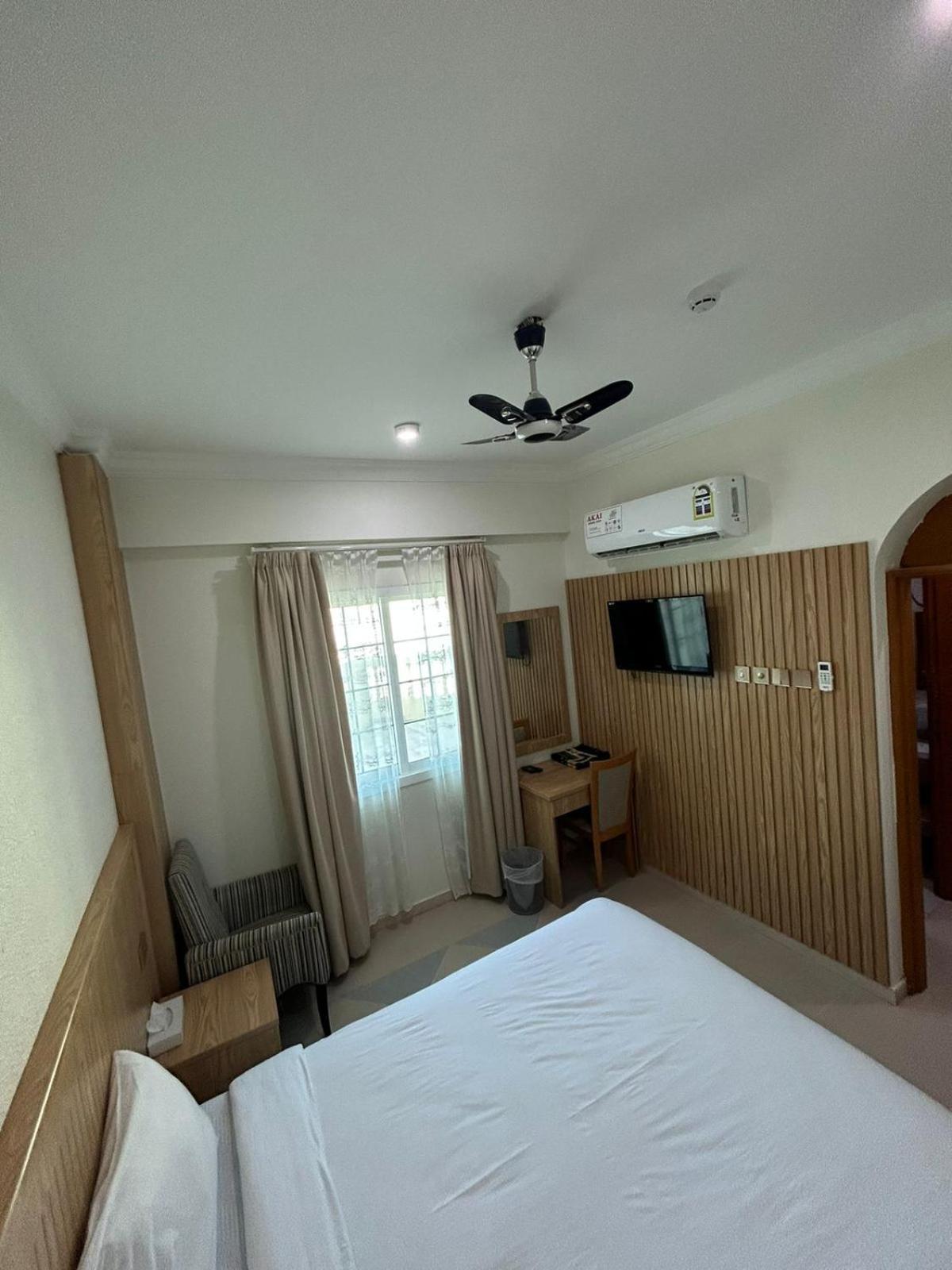 Safari Hotel ニズワ エクステリア 写真